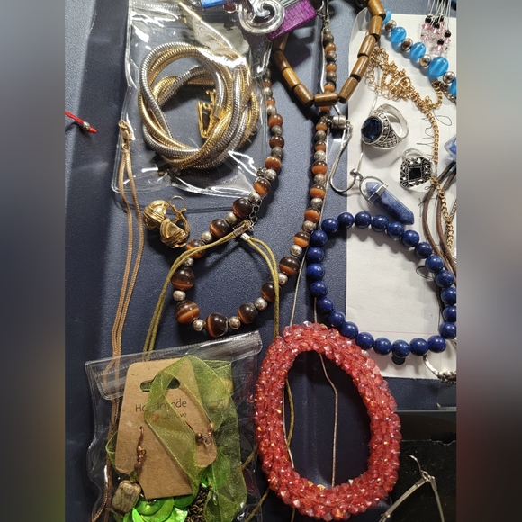 Not So Mystery Jewelry Envelope 1 piece of Jewelry pictured in ea envelope. - Picture 10 of 16